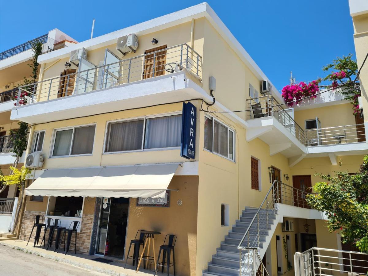 Avrahostelroom Karpathos Bagian luar foto